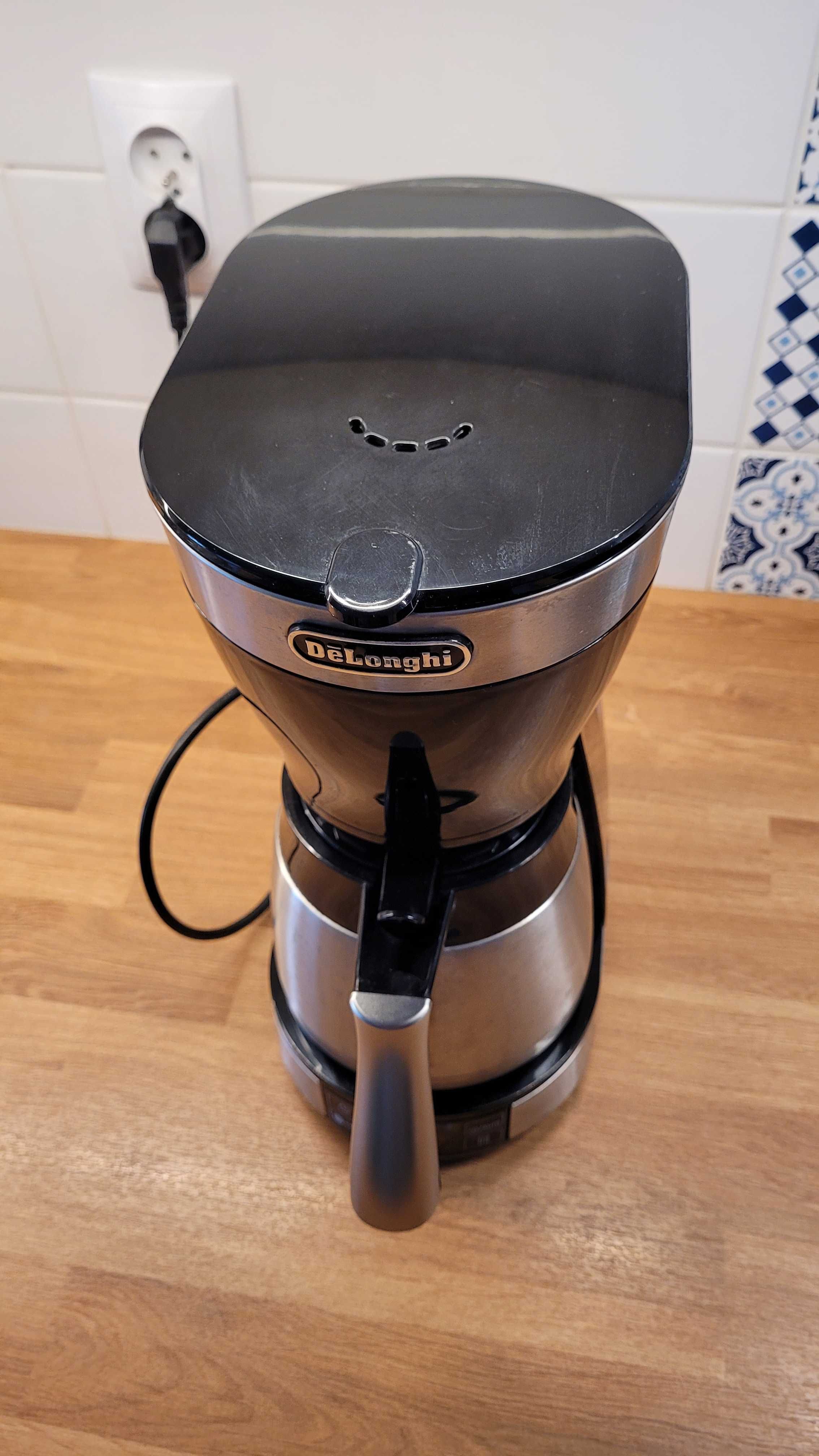 Ekspres przelewowy Delonghi ICM16731