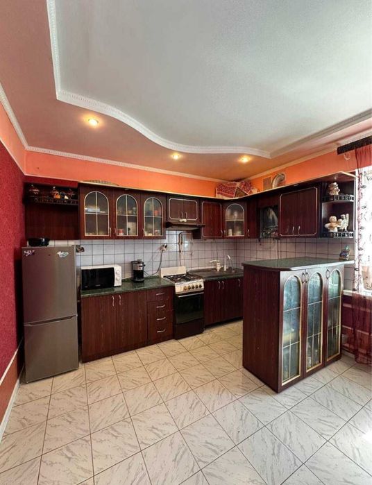 Сдам посуточно дом 250 грн с человека.8 мест.Документы.