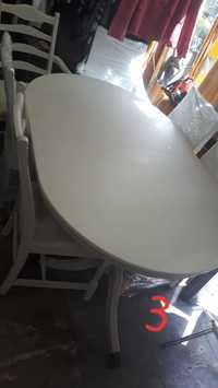 Stół biały z krzesłami