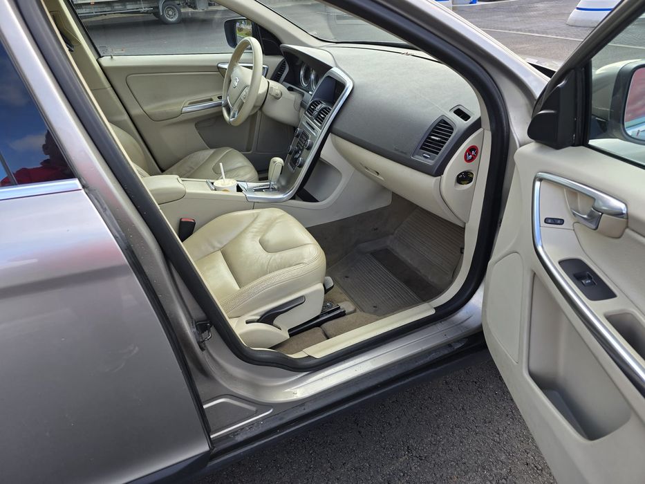 Volvo XC60 під розмитнення