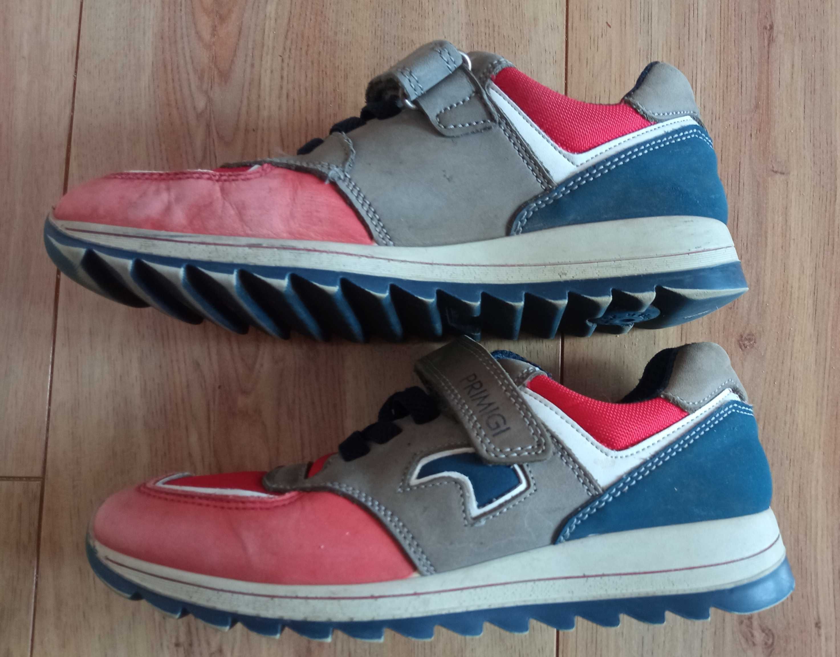 Sneakersy chłopięce Primigi, rozmiar 34