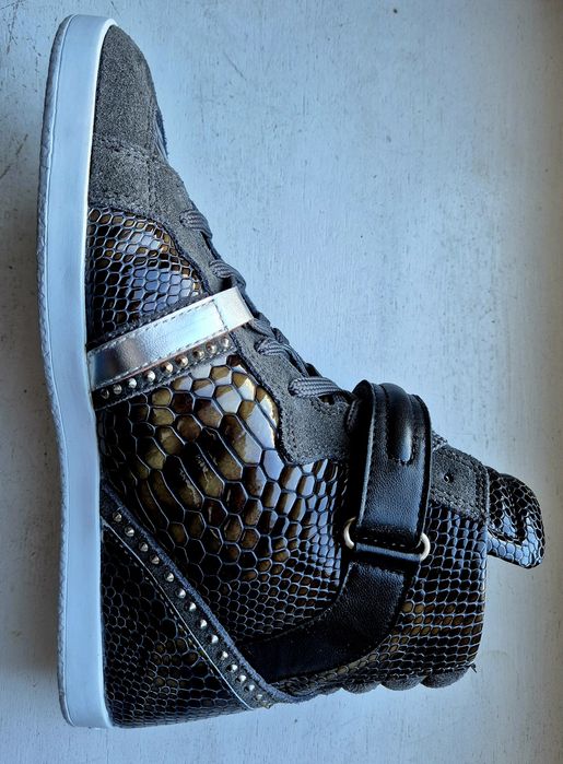 GLAMOROUS roz. 40 skóra naturalna zamsz stan idealny / nowe