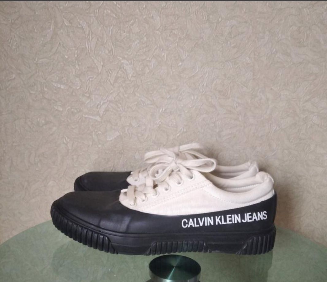 Женские кроссовки Calvin Klein/37 размер