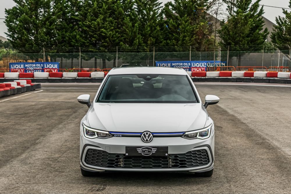 VW Golf GTE+ DSG   (financiamento disponível)