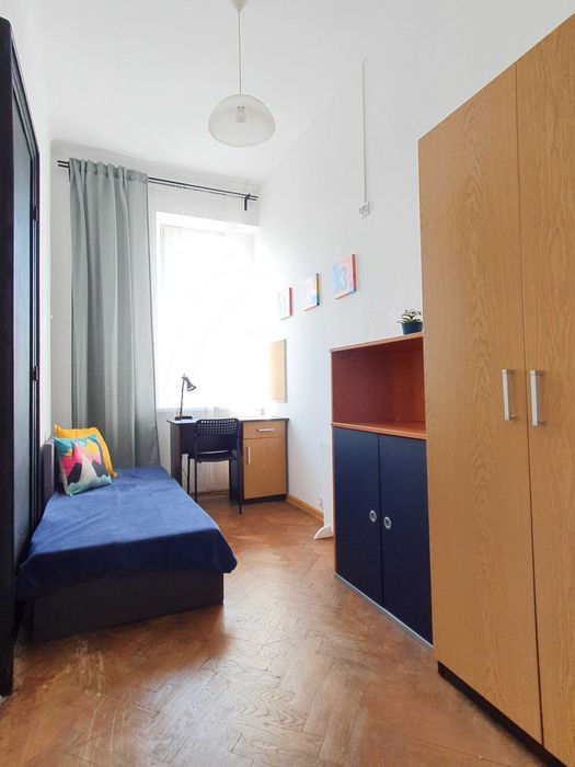 Pokój Centrum Józefitów Królewska AGH UP/UKEN UJ balkon w mieszkaniu