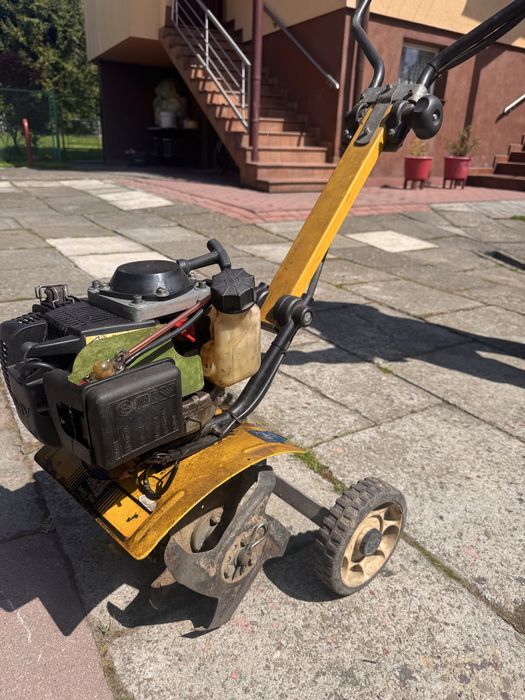 Glebogryzarka. Szerokosc robocza około 35 cm