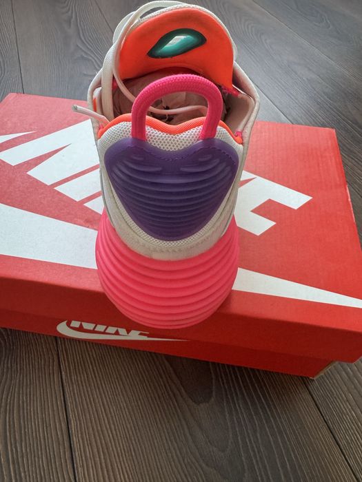 Кросівки NIKE air max 2090