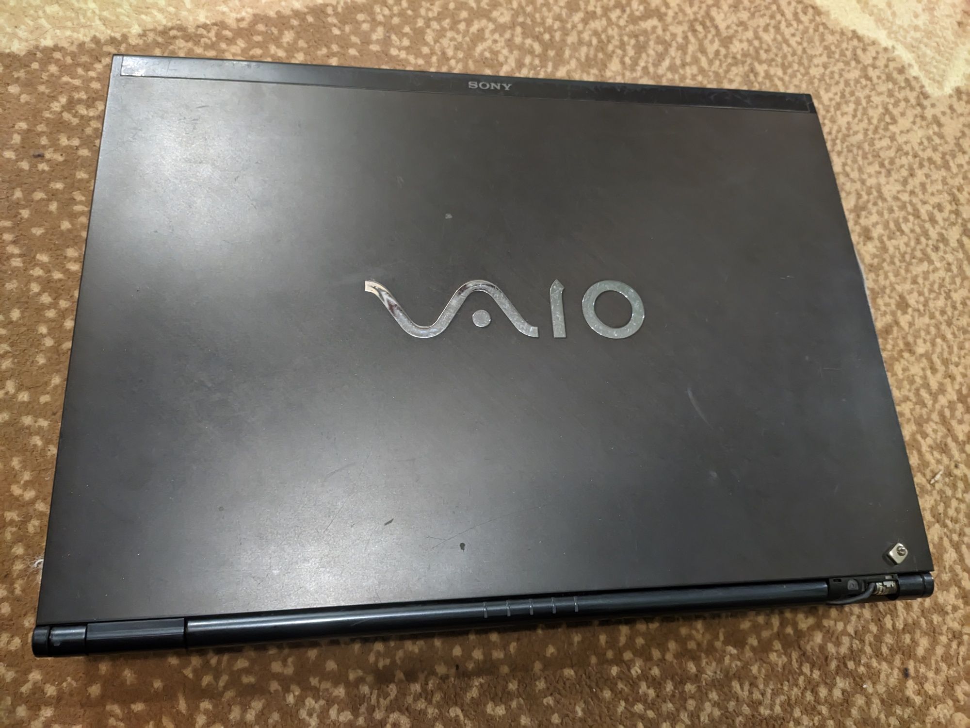 Ноутбук Sony Vaio PCG-6W4P та Doc-станція