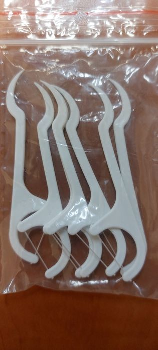 Nić dentystyczna do zębów 7 sztuk nowe wykałaczki
