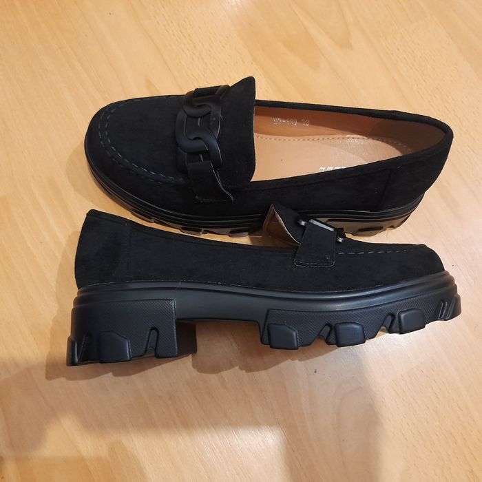 Czarne mokasyny r.39