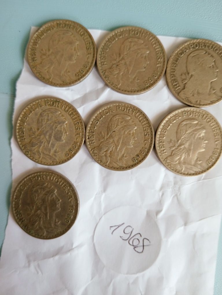 Moedas de 1 $ várias datas