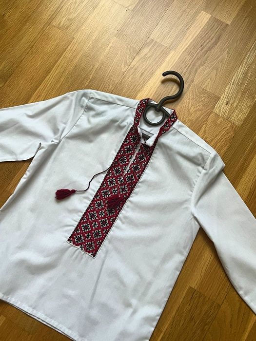 Вишиванка ручної роботи