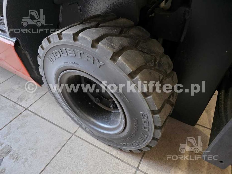 Wózek Widłowy TOYOTA 8FG20 , Kabina, pozycjoner, TOYOTA 8FGKF20  LINDE