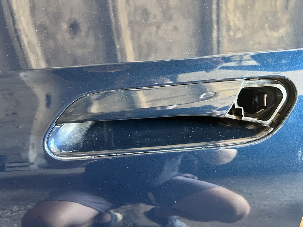 Дверь голая передняя левая Volkswagen ID.4 23- молдинг, замок, keyless