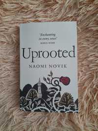 Uprooted, Naomi Novik (книга англійською мовою)