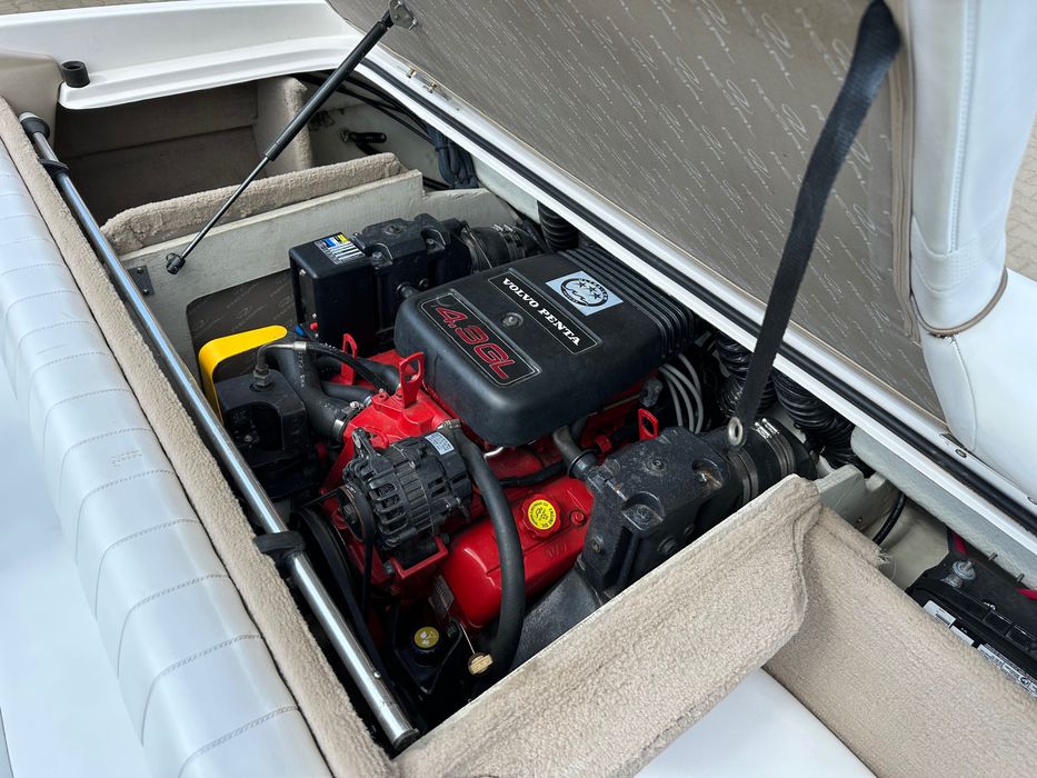 Łódź Motorowa Regal 1800LSR V6 Reja24