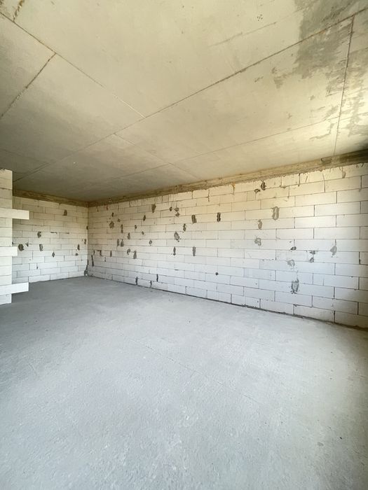 Продам ТАУНХАУС в центрі Вишневого без ремонту БЕЗ КОМІСІЇ