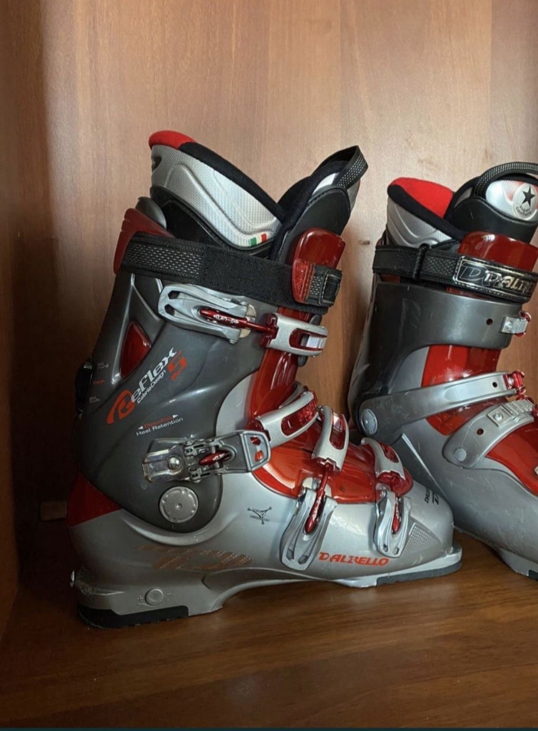 Крутые качественные лыжные ботинки 43/44 Dalbello Италия