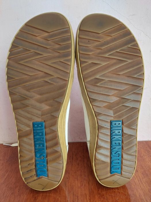 Кроссовки фірми birkenstock оригінал 

Розмір по бірці: 
EU 43  28см