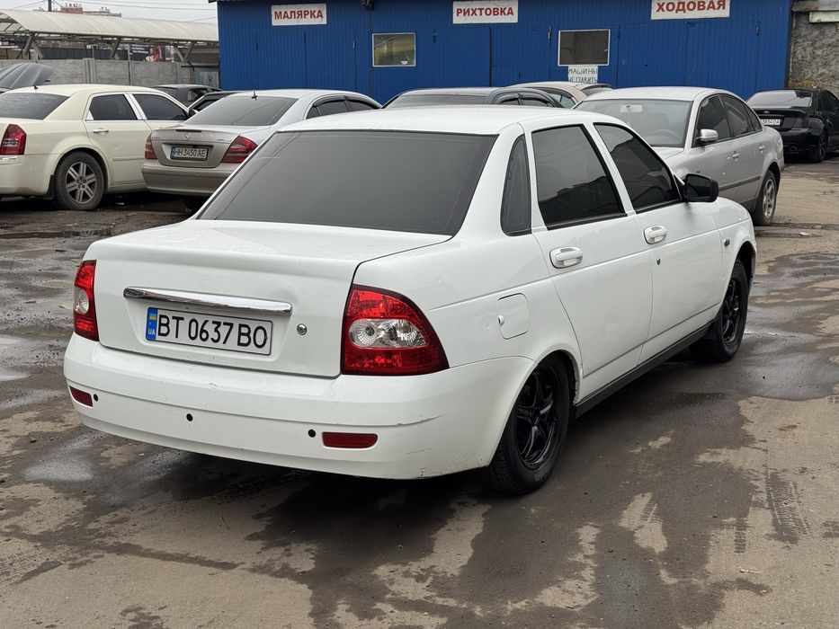 Продам свой Priora газ бензин в хорошем состоянии?