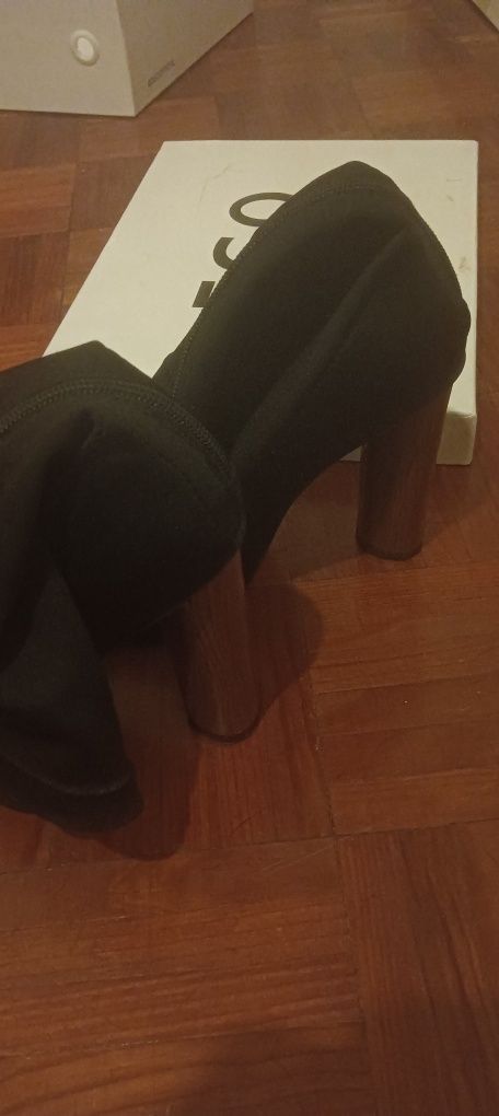 Botas com salto da ego store