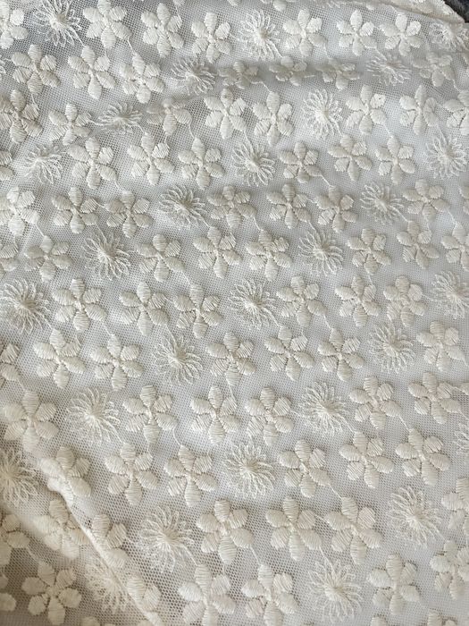 Kremowa sukienka Atmosphere nowa z metką i paskiem