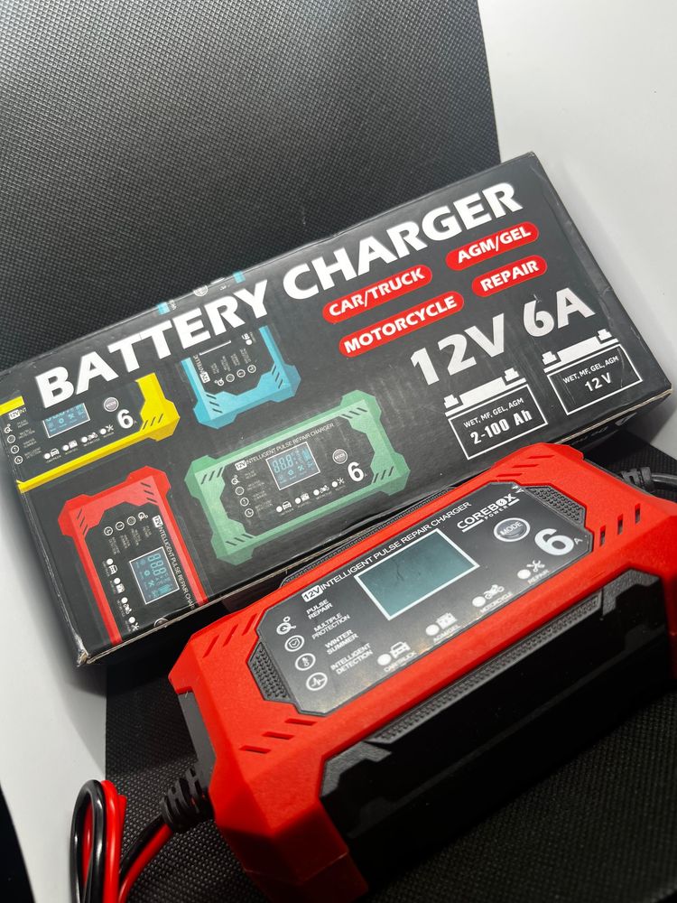 Ładowarka do akumulatorów model COREBOX 12V 6A