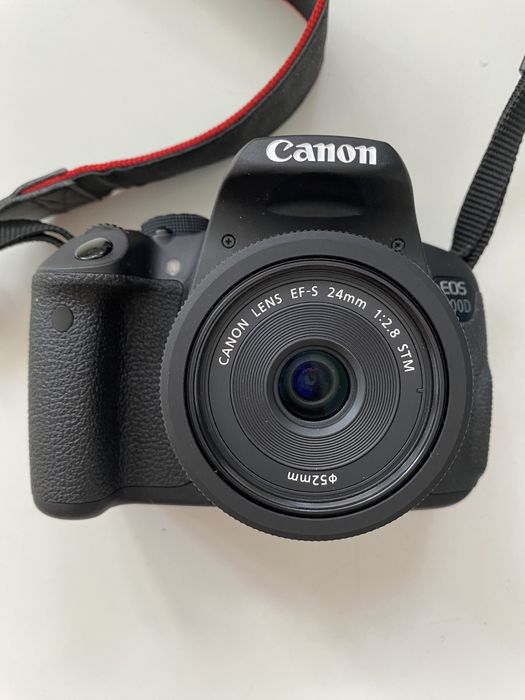 Canon 700D + 2 об’єктива, спалах, насадки, пам‘ять 64гб