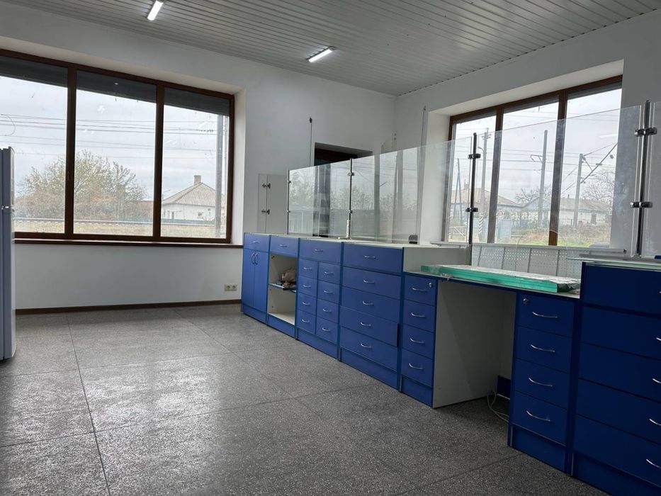 Здам в ОРЕНДУ приміщення на прохідній вулиці, на Чернецького