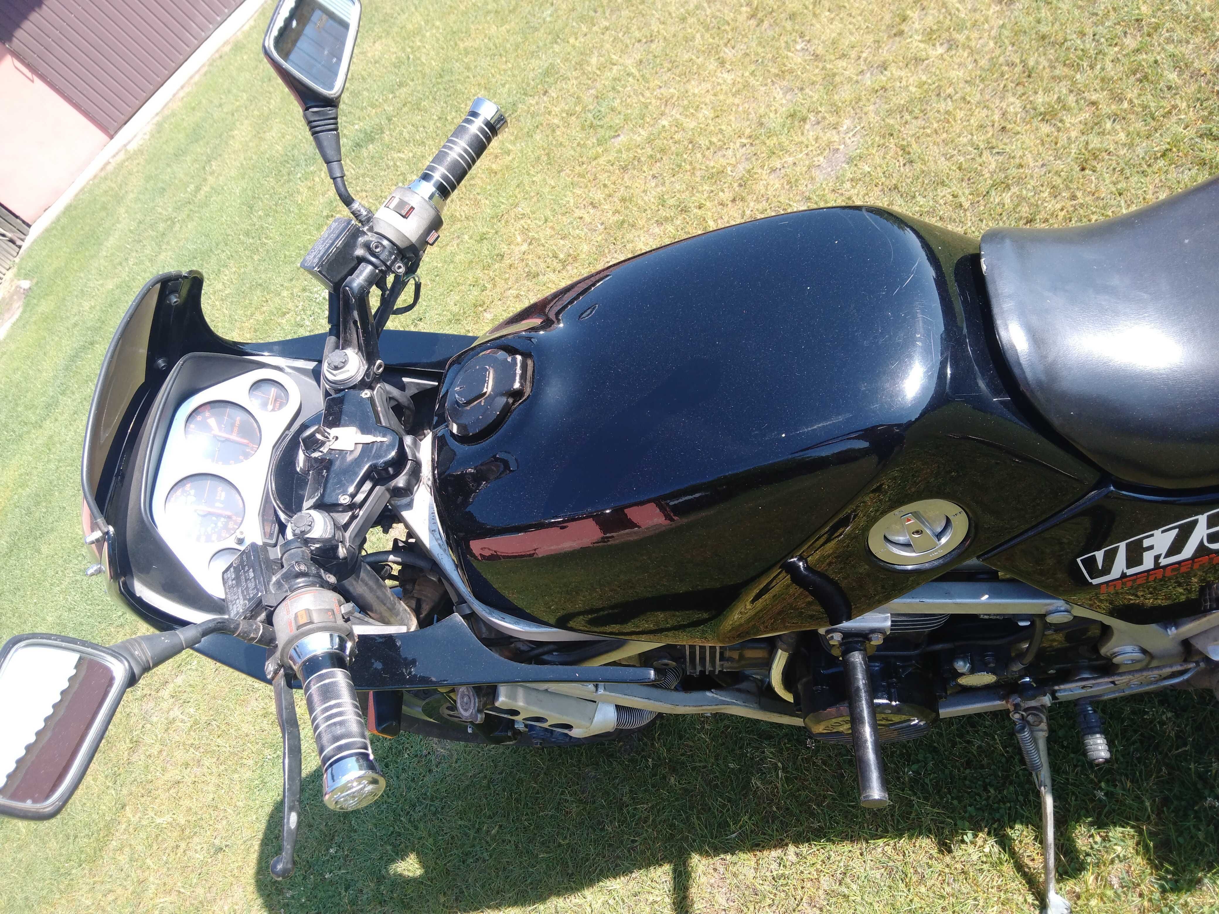 HONDA VF750F INTERCEPTOR V4 DOHC jak Magna turystyczny klasyk ZABYTEK