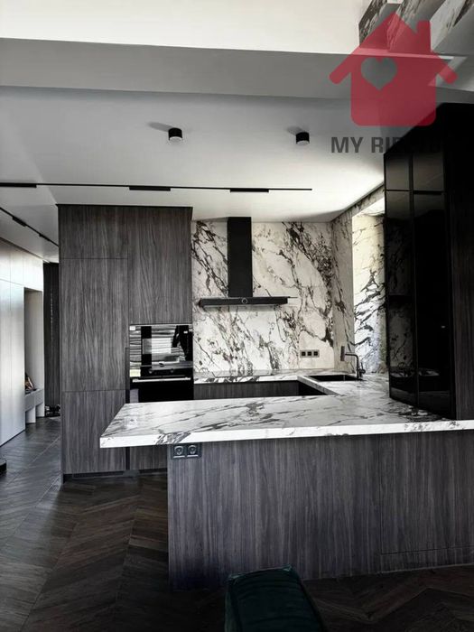 Продаж автономного будинку в котеджному містечку SoHo Town