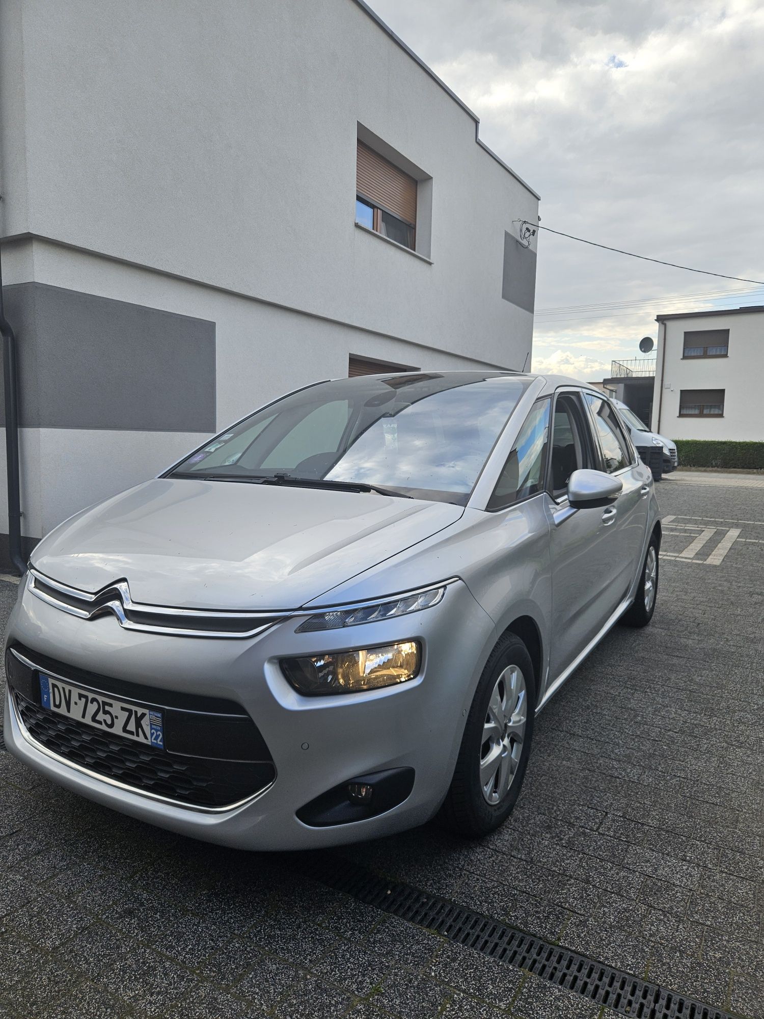 C4 Picasso tylko 106 tys. przebiegu