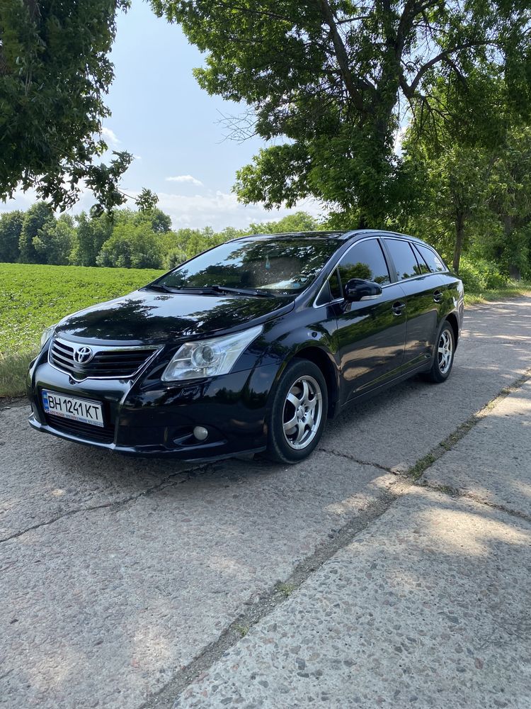 Toyota Avensis гарний стан 2.0 d 4d не фарбована