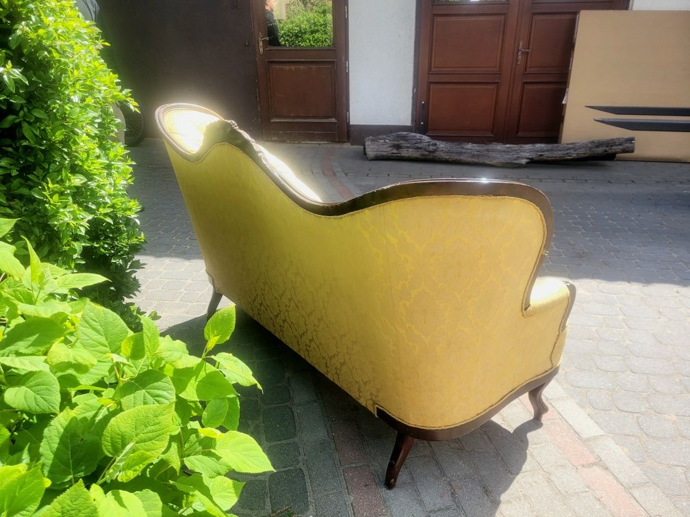 Sofa w stylu Ludwika – mebel z duszą