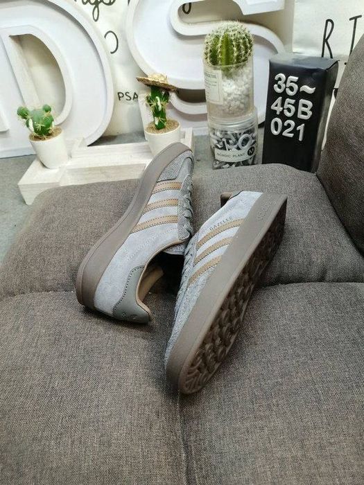 Adidas gazelle cinzentas