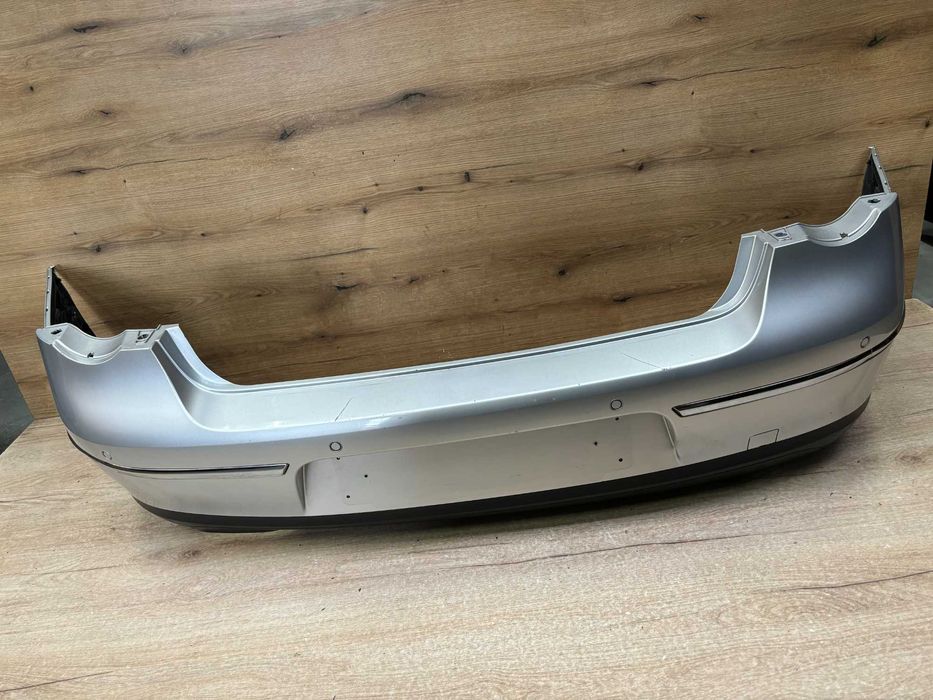 Zderzak tylny Volkswagen Passat B6 sedna 4x pdc kolor la7w