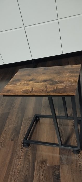 Stolik na laptopa, kawowy na kółkach