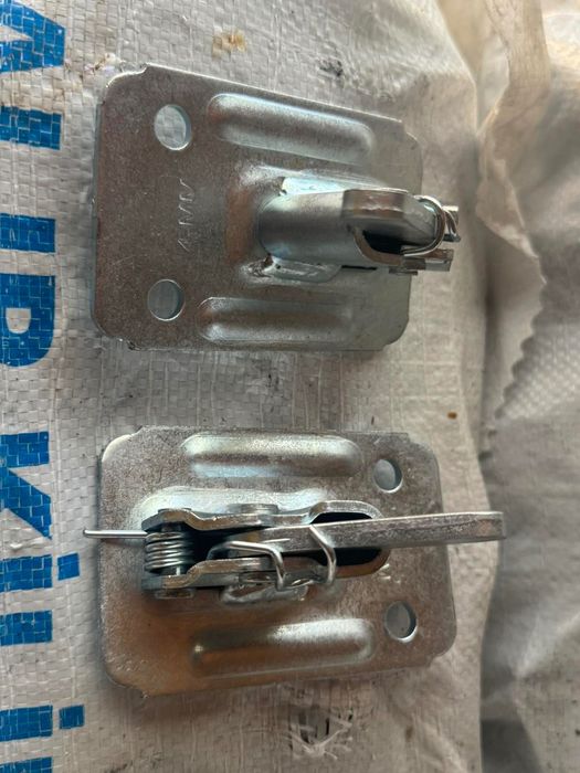 Чіроз Затискач пружиний для опалубки оцинкований