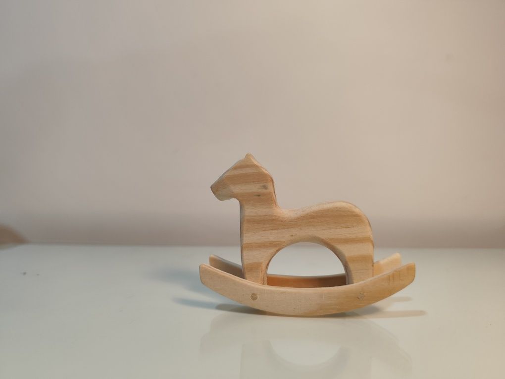 Cavalinho de madeira artesanal 9x7cm