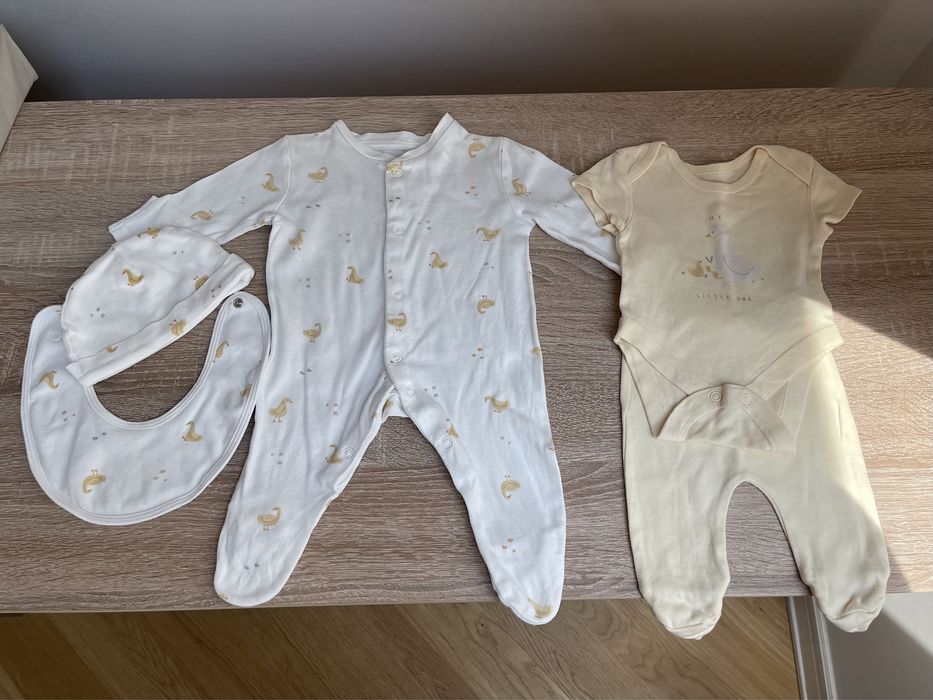 Набір Primark Next шапочка боді чоловічок штанці 56 розмір