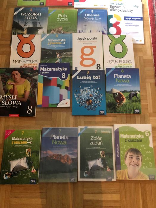Sprzedam podręczniki do liceum i podstawówki