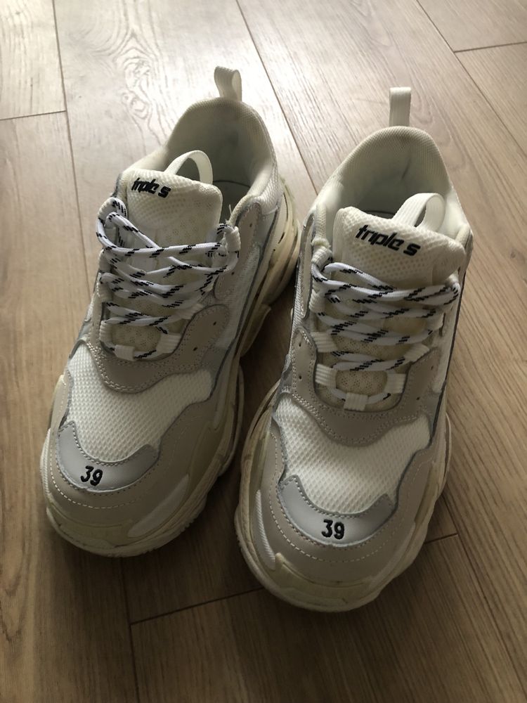 Balenciaga triple s 39 Balenciaga sneakers 39