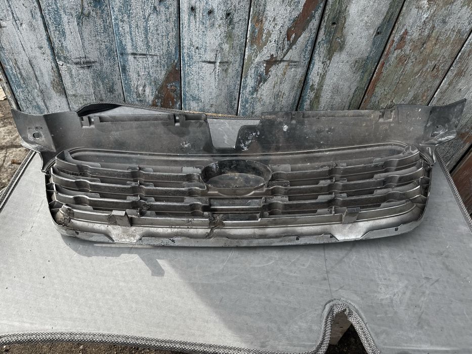 Решетка радиатора Subaru Outback 3