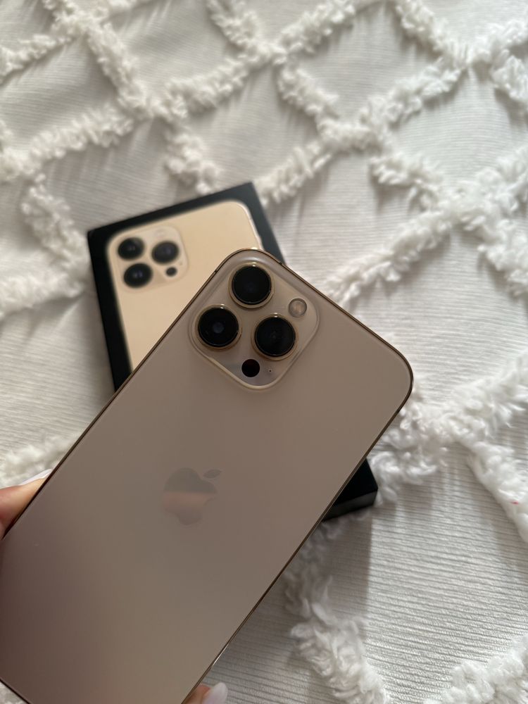 iPfone 13 pro max Gold