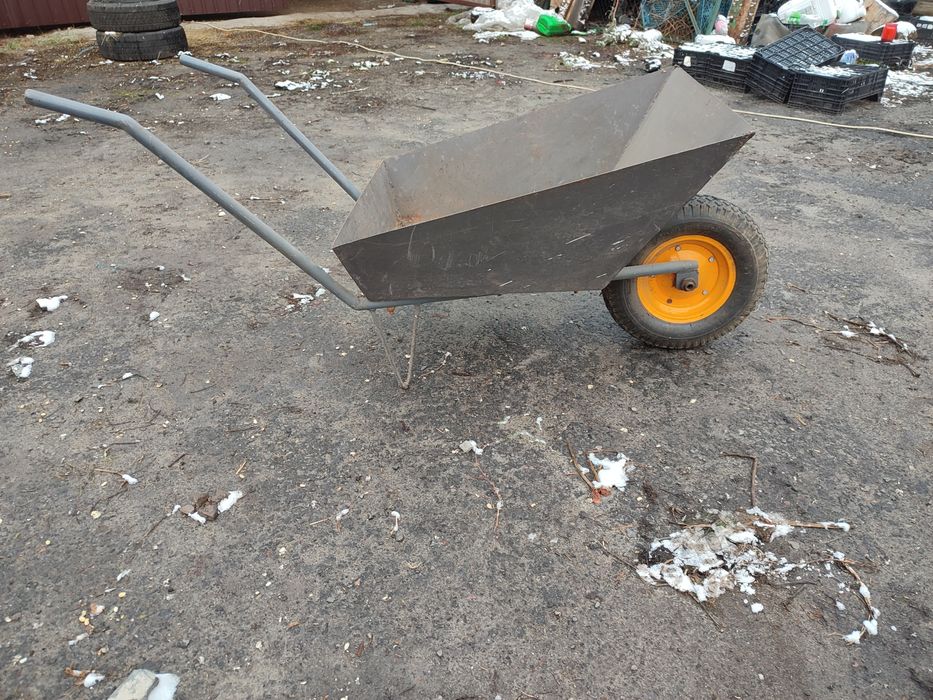 Продам добротну тачку