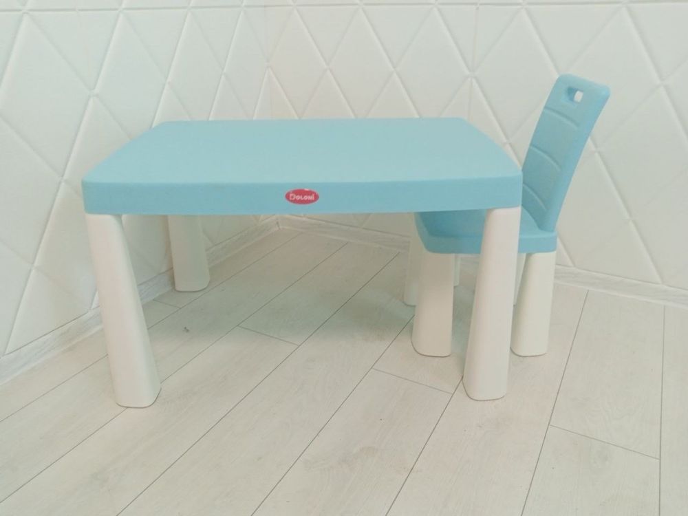 Набір столик та 2 стільчика, дитячий пластиковий детский стол стулья