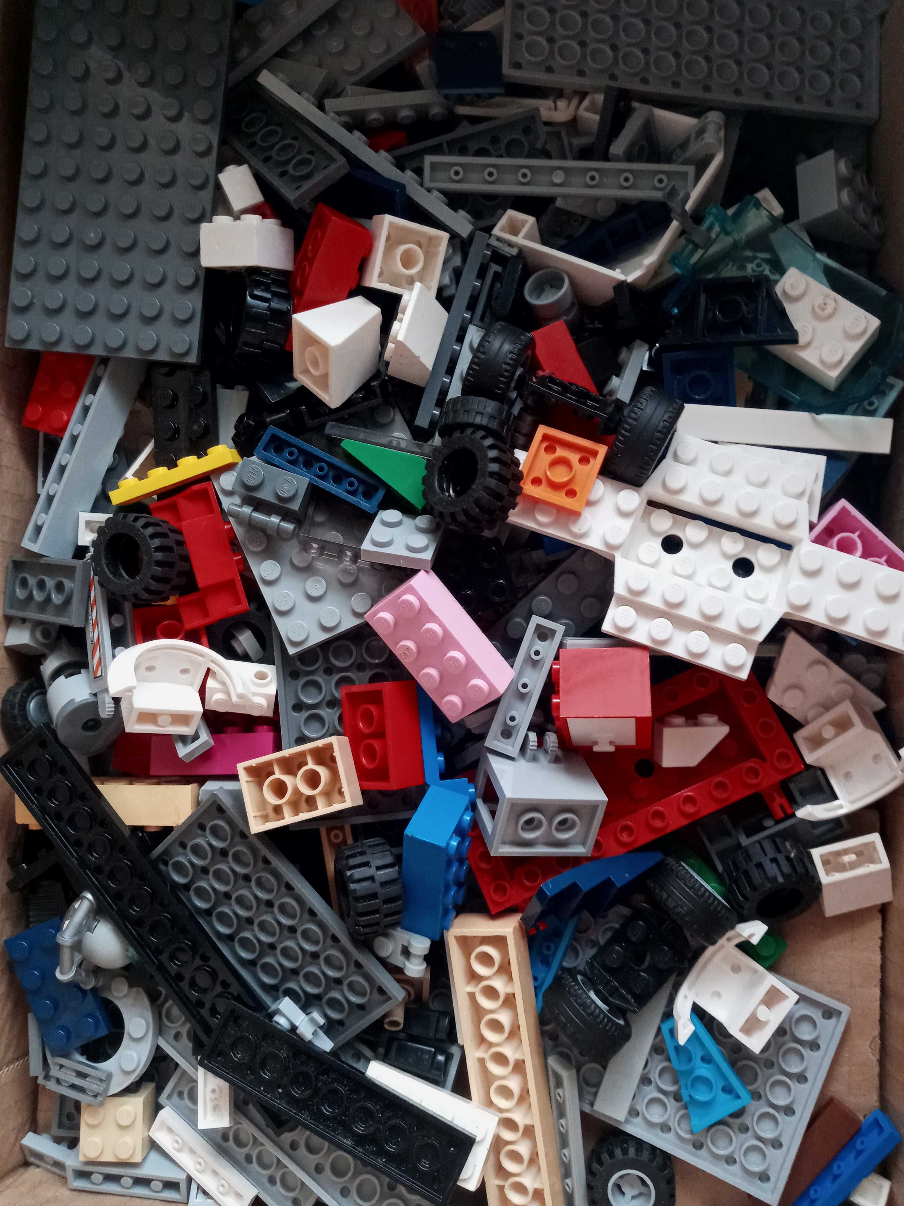 Vendo 3000 peças LEGO