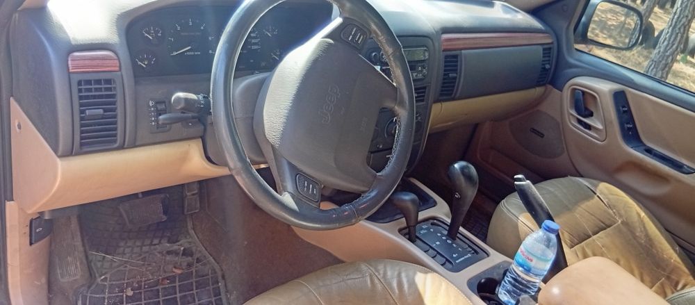 Grand Cherokee 3.1 - 1999 muito bom estado