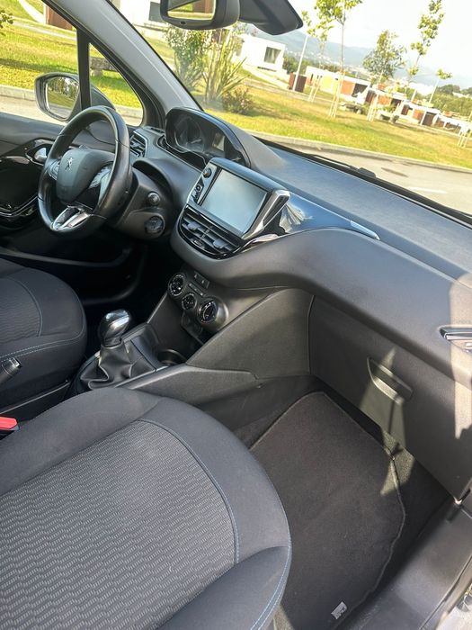 Peugeot 208 Nacional