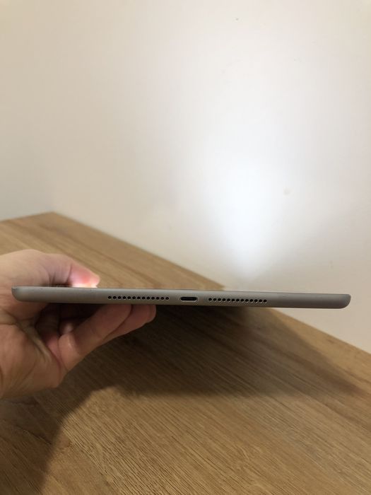 iPad 6, 32 GB, Wi-Fi . Айпад 6 на 32гб.